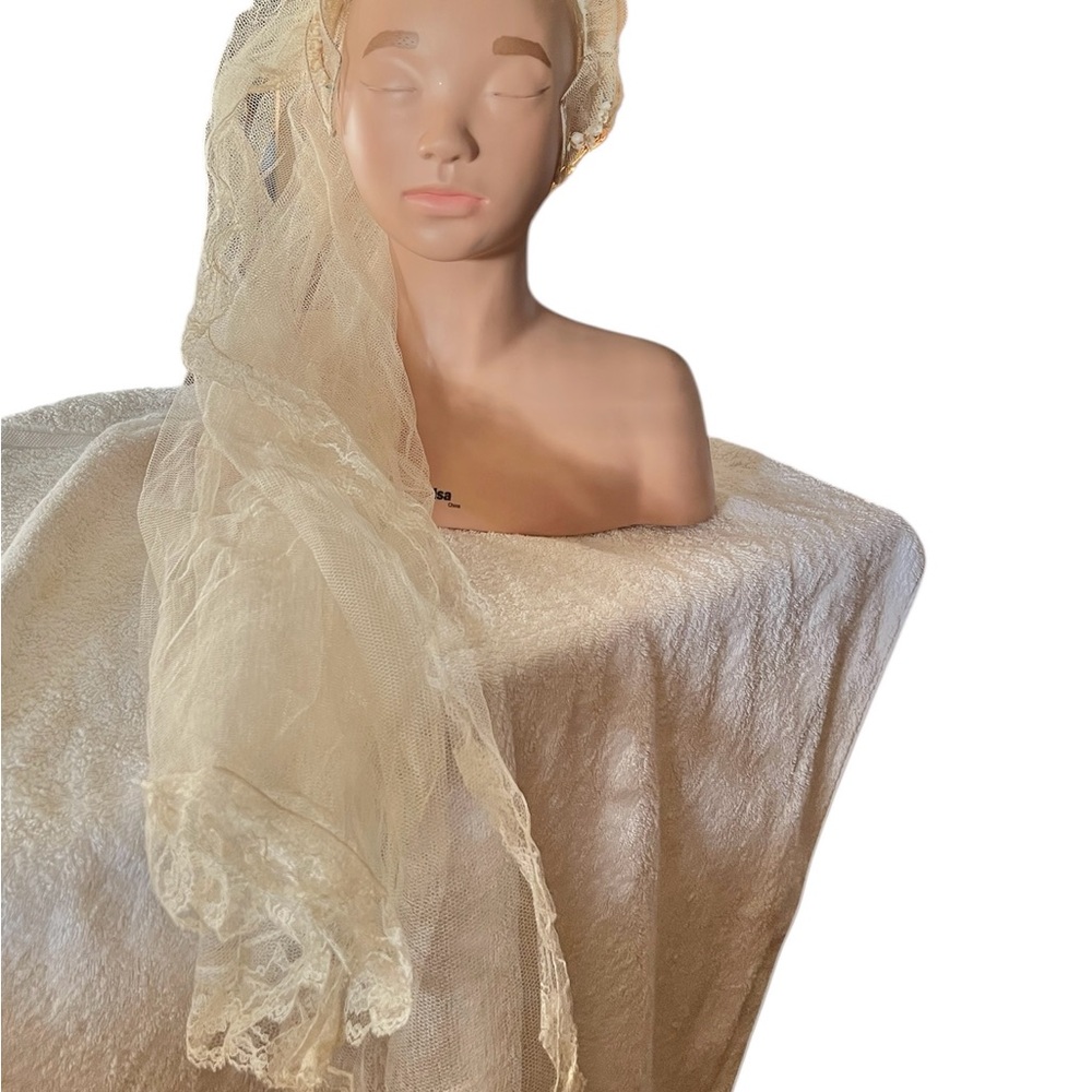 Antique Ivory Bridal Veil Lace Trim & Silklike Lily Of The Valley Headpiece